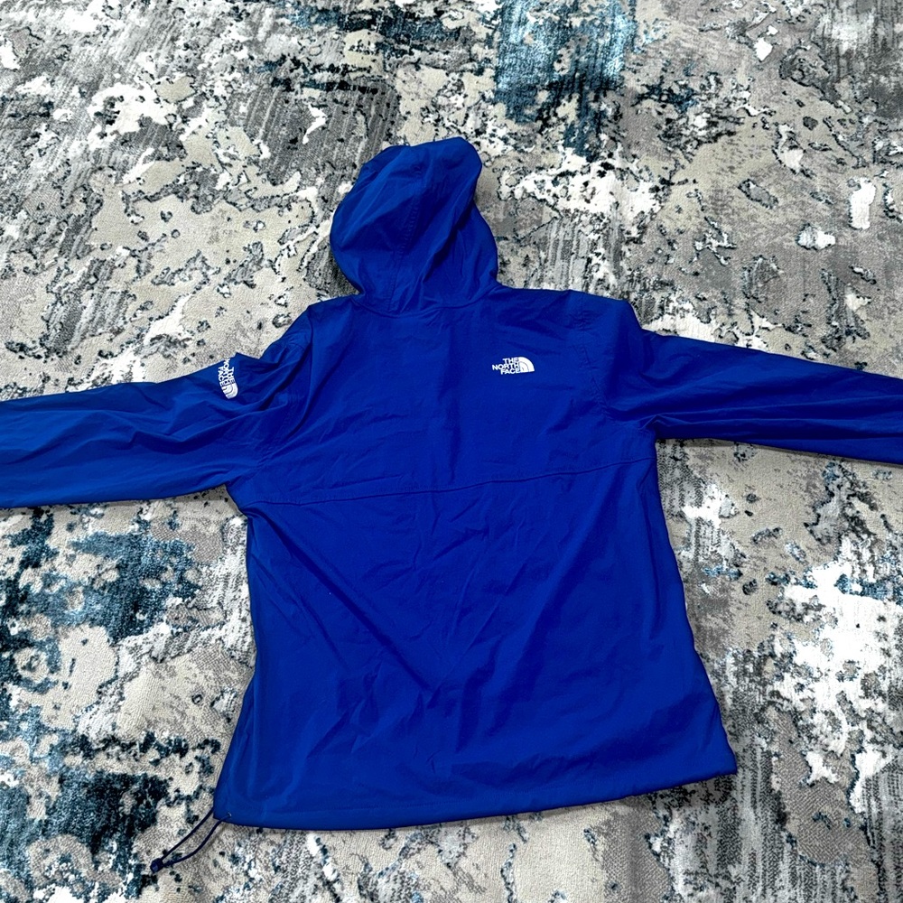 MENS- THE NORTH FACE PACKABLE TRAVEL ANORAK Only Worn Once *Like New